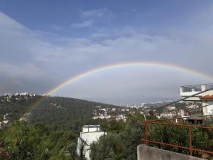 Διπλό ουράνιο τόξο στην Πεντέλη